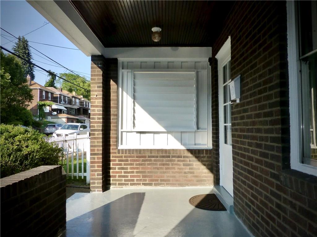 526 Ridge Avenue East Pittsburgh, PA 15112 - Photo 3 of 25