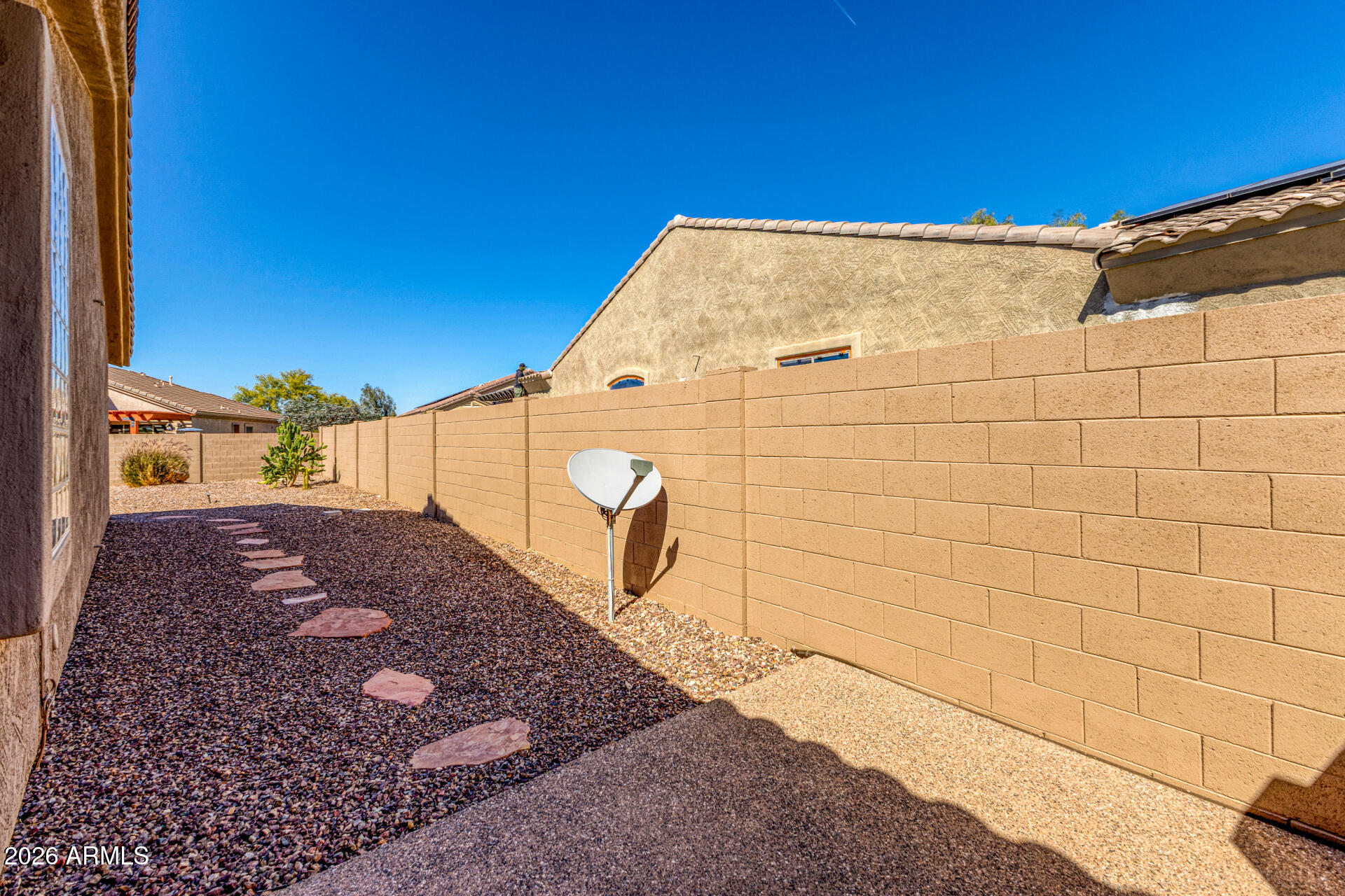 18334 West Piedmont Road Goodyear, AZ 85338 - Photo 37 of 54
