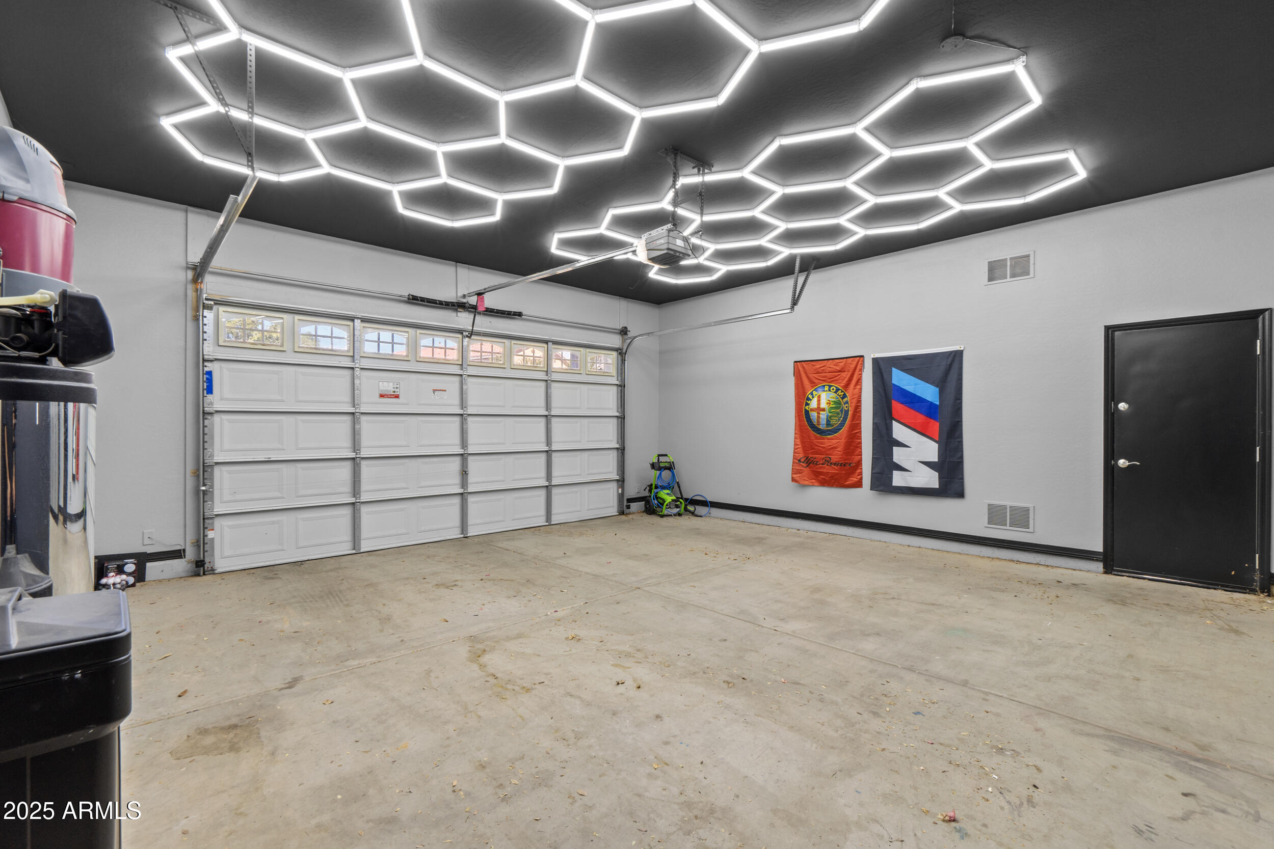 2879 East Janelle Way Gilbert, AZ 85298 - Photo 24 of 33 a view of garage
