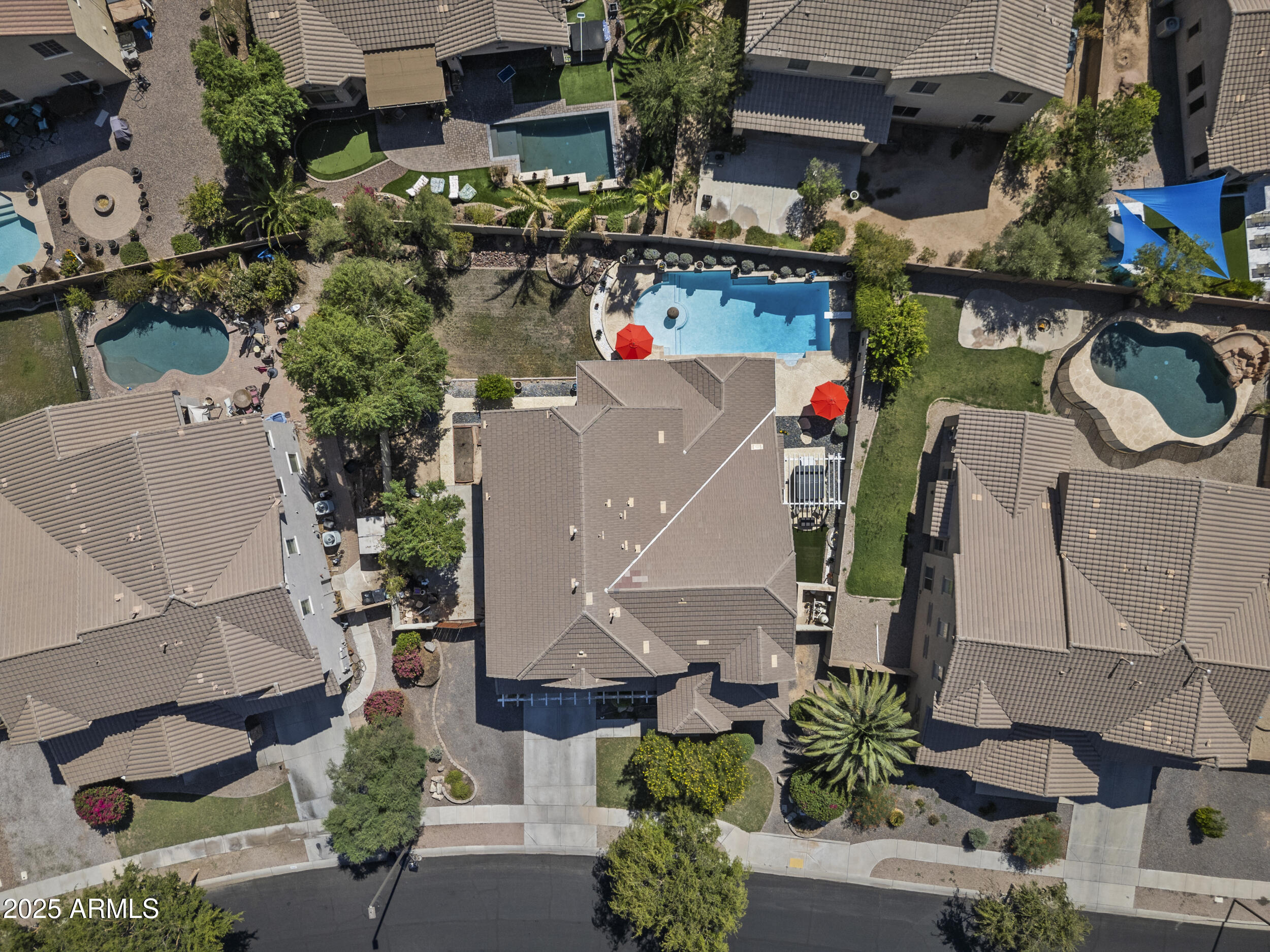 2879 East Janelle Way Gilbert, AZ 85298 - Photo 29 of 33 an aerial view of multiple house