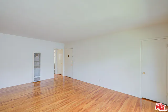 $2,150 | 1055 South Wooster Street, Unit 5, Los Angeles, CA 90035