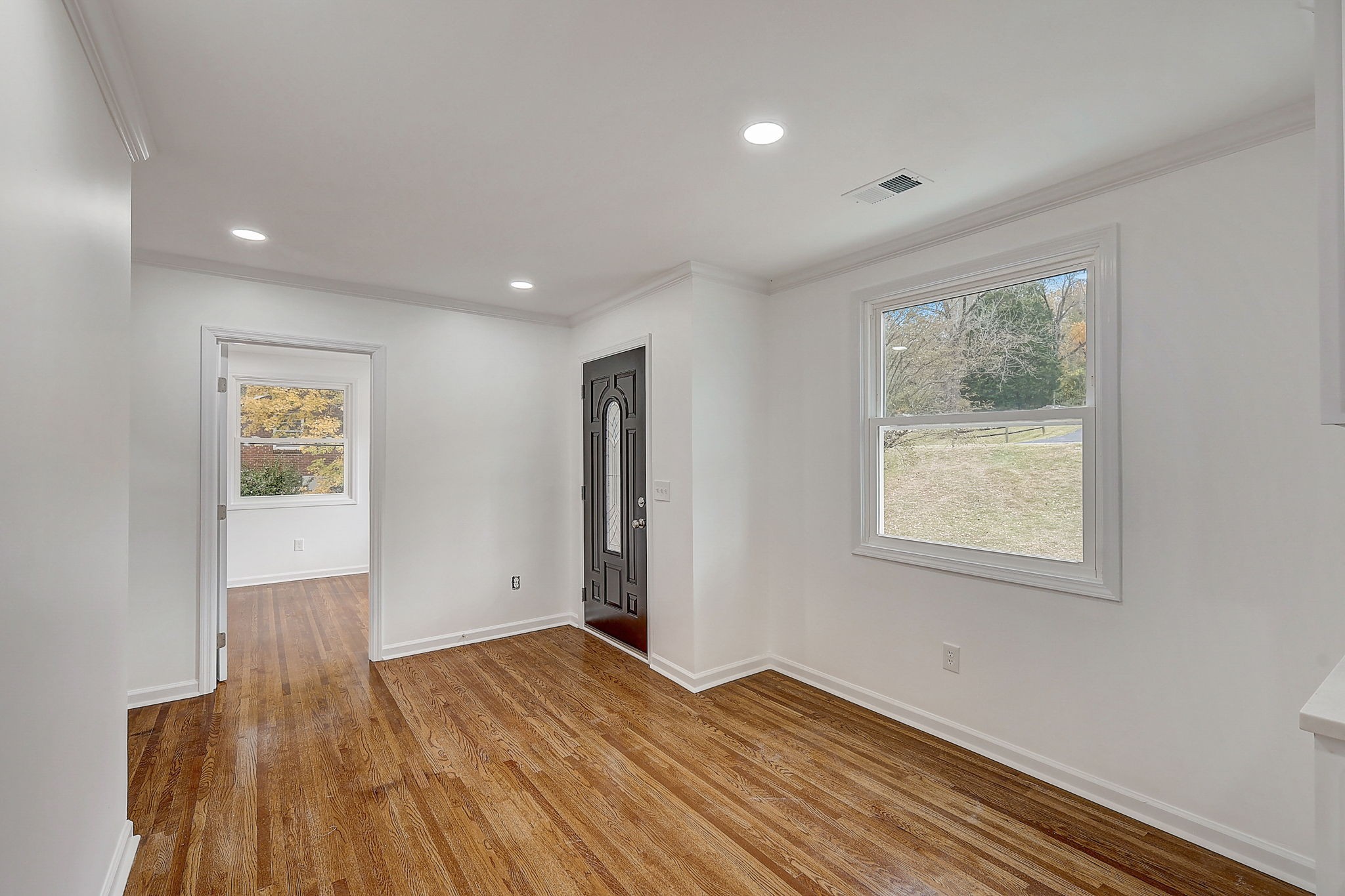 2608 Ennis Road Nashville, TN 37210 - Photo 5 of 62 Gallery Image 5
