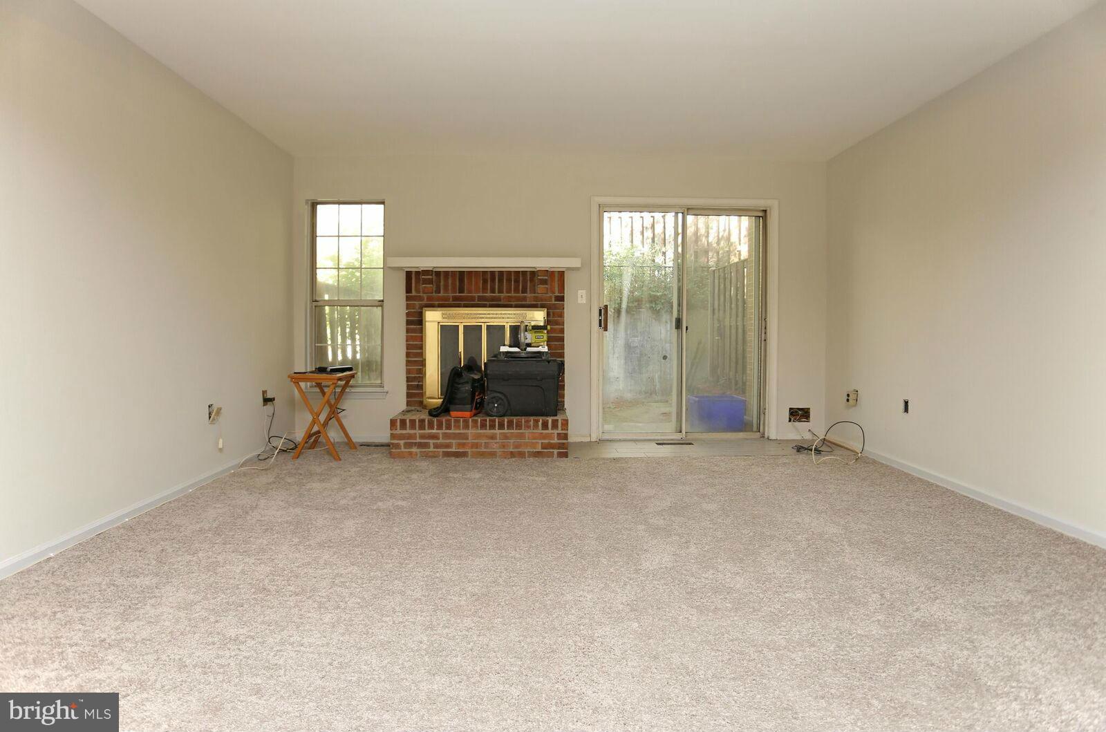 2103 Derby Ridge Lane, Unit 29 Silver Spring, MD 20910 - Photo 7 of 21 Dining Room
