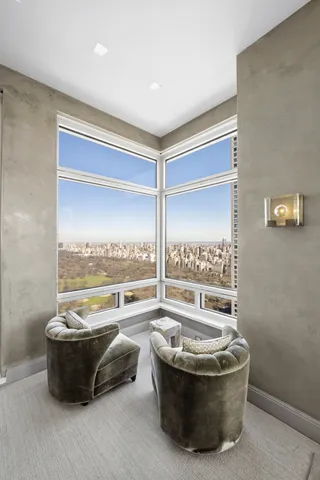 $3,990,000 | 301 West 57th Street, Unit 52C | Hell's Kitchen