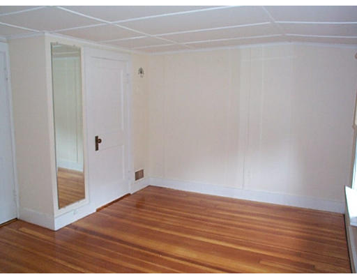 622 Edgell Road Framingham, MA 01701 - Photo 18 of 20