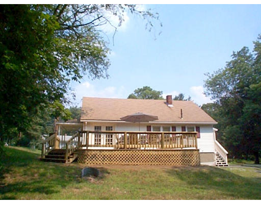 622 Edgell Road Framingham, MA 01701 - Photo 2 of 20