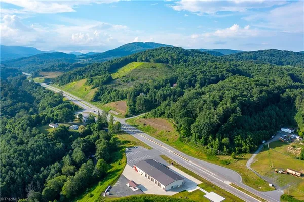 $185,000 | 221 Us Highway South, Fleetwood, NC 28626