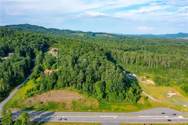 $185,000 | 221 Us Highway South, Fleetwood, NC 28626