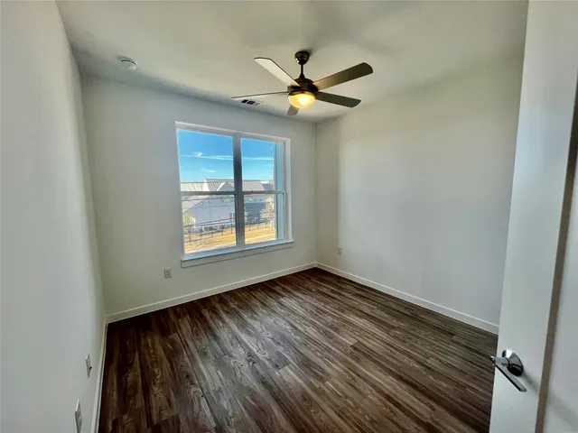 $2,100 | 4801 Springdale Road, Unit 2210, Austin, TX 78723