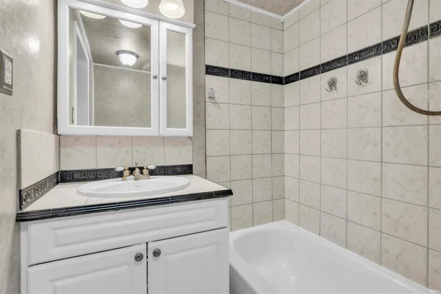 $169,900 | 114 Parker Avenue, Kendallville, IN 46755