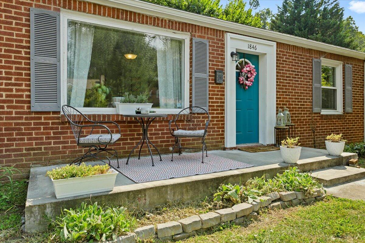 1846 Carlton Road Southwest Roanoke, VA 24015 - Photo 21 of 22 04-1846 Carlton Rd SW_04