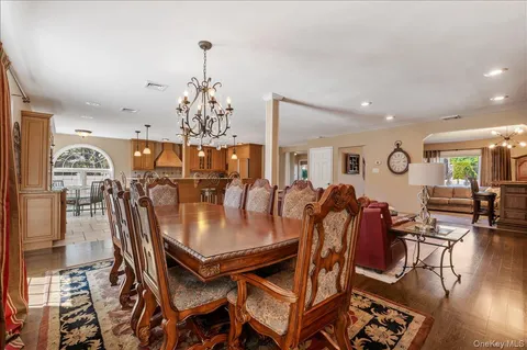 $1,329,000 | 157 Manor Street, Plainview, NY 11803