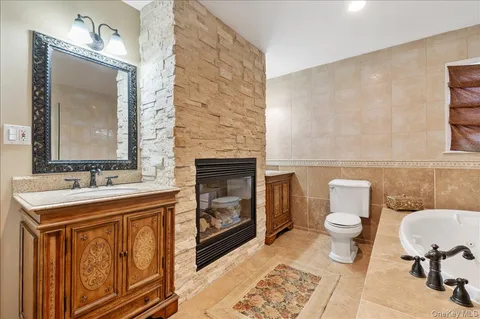 $1,329,000 | 157 Manor Street, Plainview, NY 11803