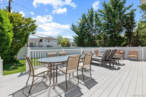 $1,329,000 | 157 Manor Street, Plainview, NY 11803