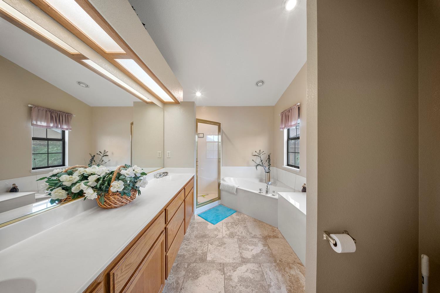 1837 Brookside Drive Manteca, CA 95336 - Photo 27 of 36 a bath room with sink and view of bathroom