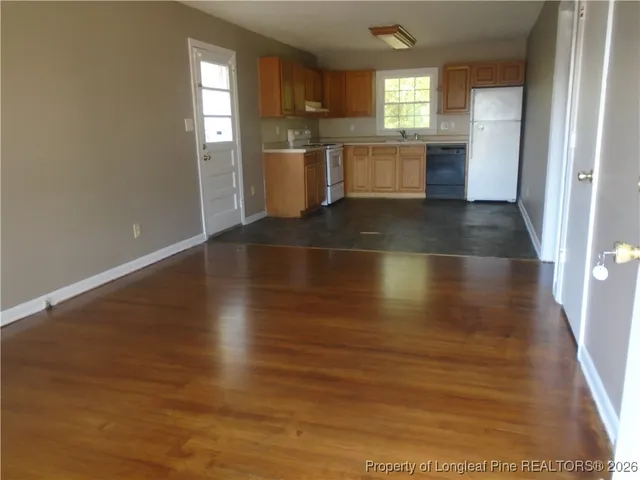 $900 | 611 Drypoint Lane, Unit 1, Hope Mills, NC 28348