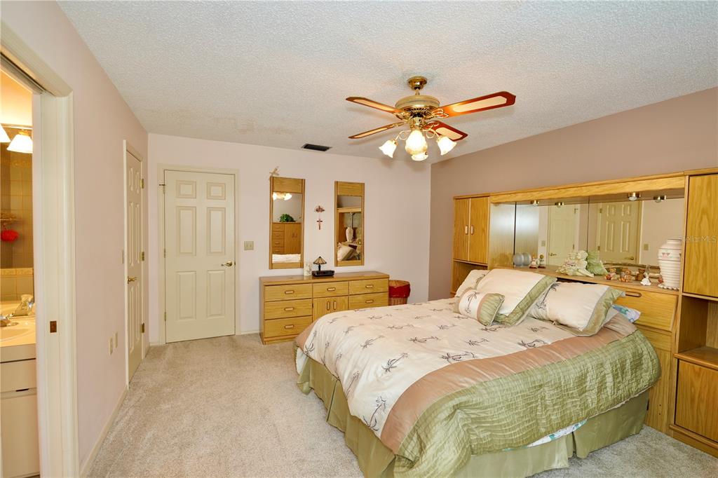 7624 Lake Forest Circle Port Richey, FL 34668 - Photo 13 of 27