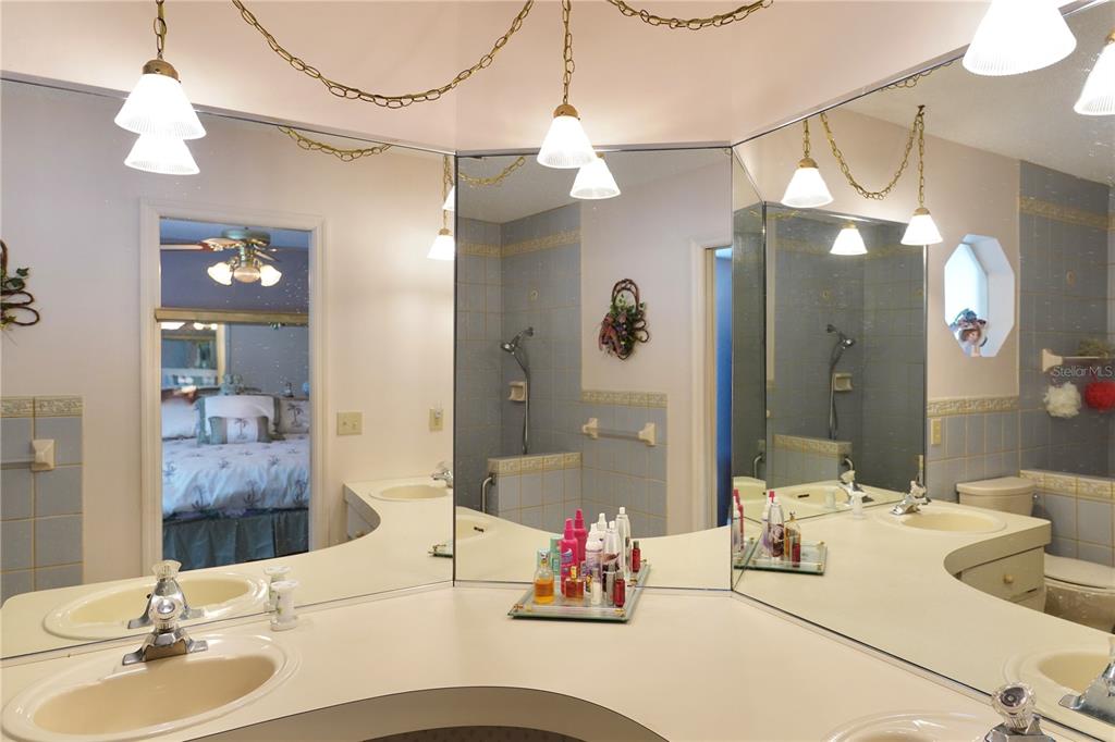 7624 Lake Forest Circle Port Richey, FL 34668 - Photo 15 of 27