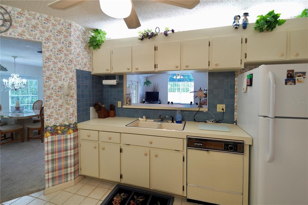 7624 Lake Forest Circle Port Richey, FL 34668 - Photo 6 of 27