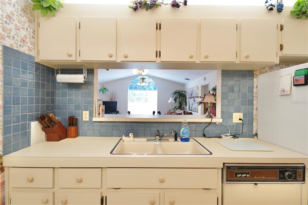 7624 Lake Forest Circle Port Richey, FL 34668 - Photo 7 of 27