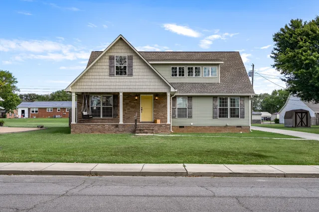 $314,900 | 602 7th Street, Lawrenceburg, TN 38464