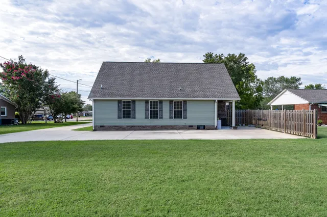 $309,900 | 602 7th Street, Lawrenceburg, TN 38464