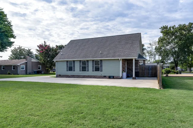 $309,900 | 602 7th Street, Lawrenceburg, TN 38464