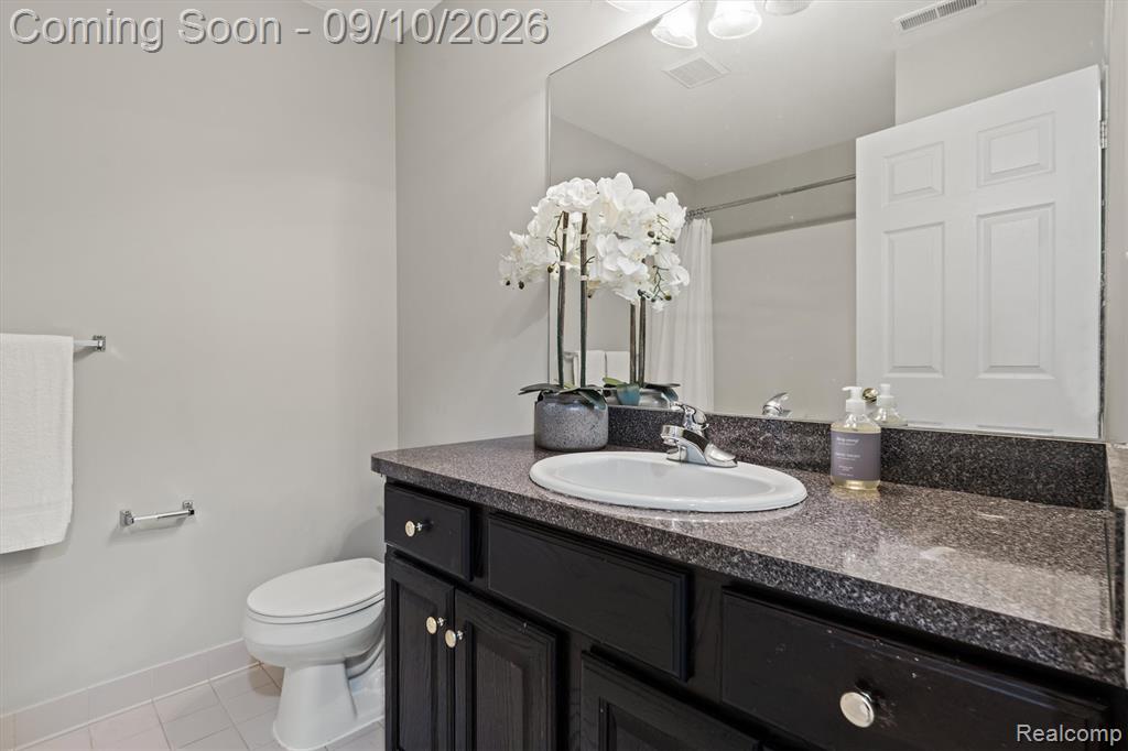 33574 Utica Road Fraser, MI 48026 - Photo 15 of 25 Gallery Image 15