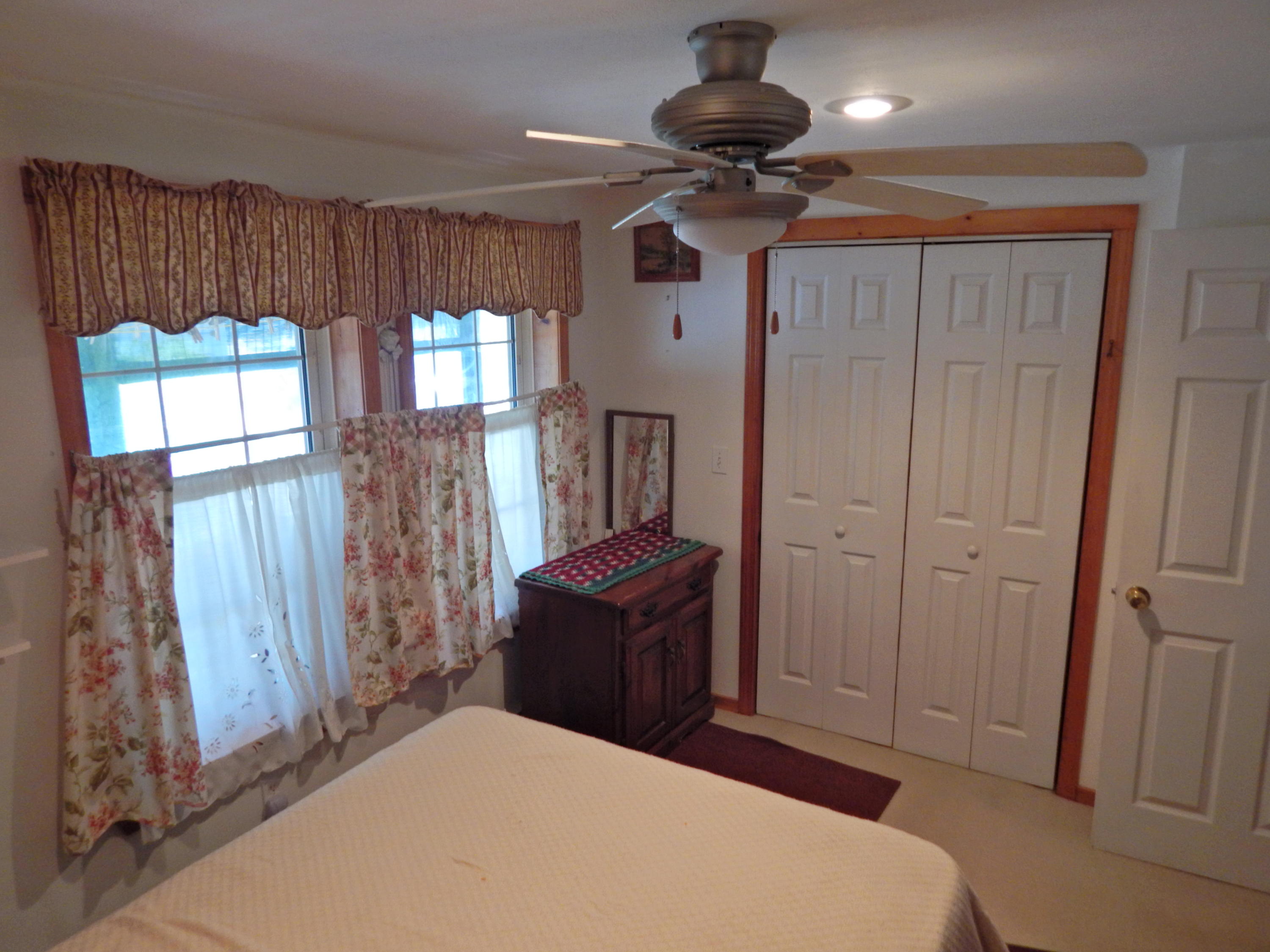 133 Mountain Road Cape Neddick, ME 03902 - Photo 13 of 15 bdrm8