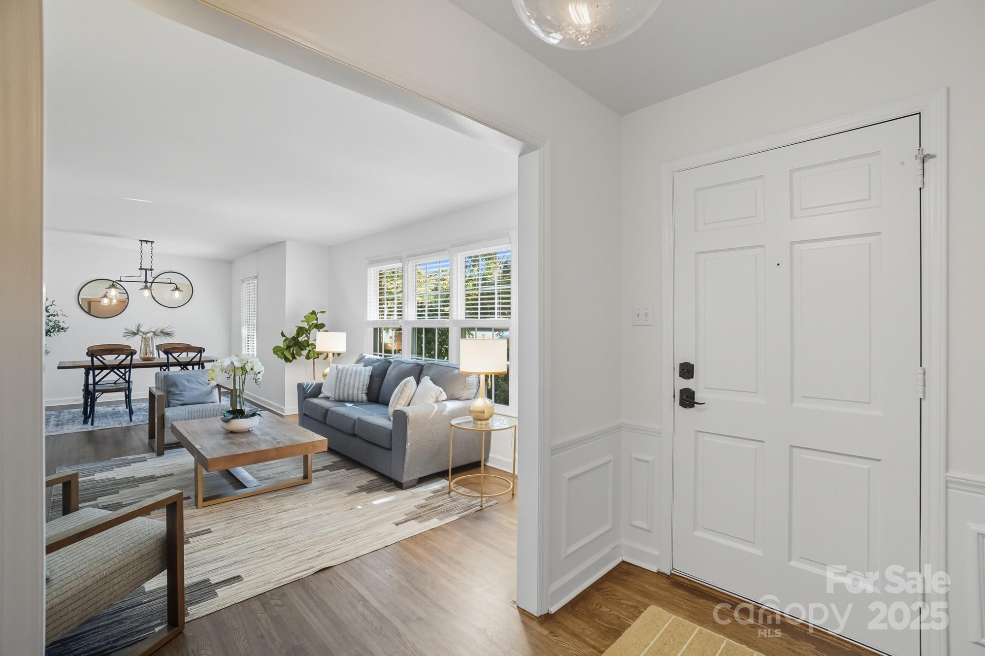 5926 Sharon Road Charlotte, NC 28210 - Photo 4 of 30