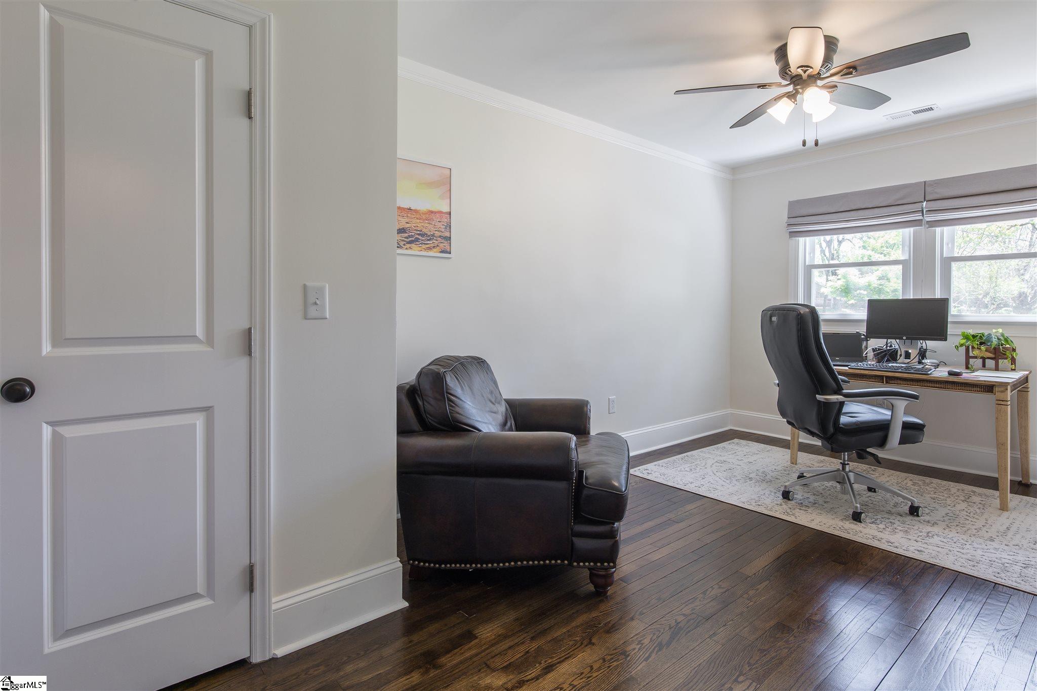 211 North Franklin Road Greenville, SC 29609 - Photo 14 of 22 Gallery Image 14