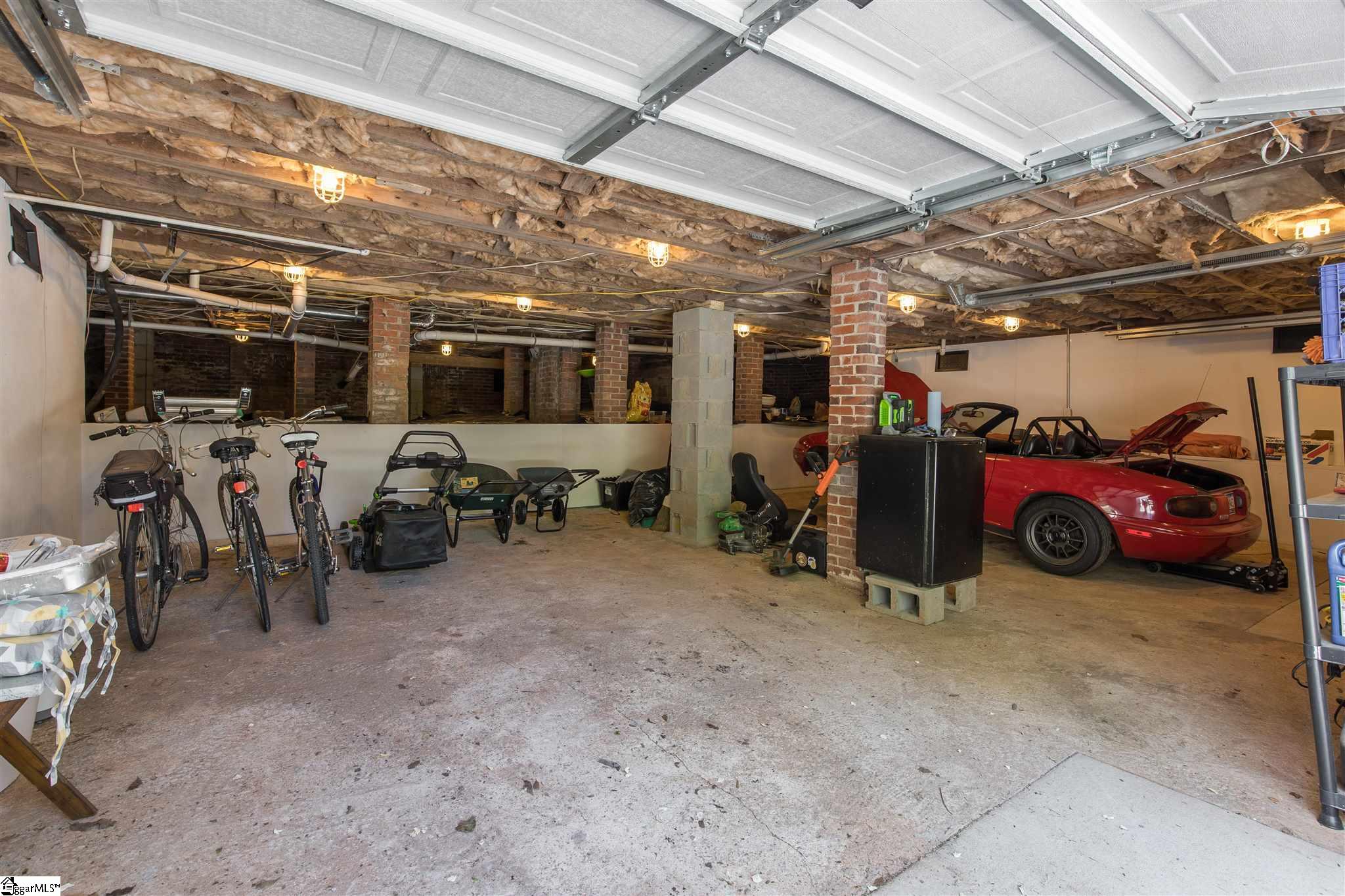 211 North Franklin Road Greenville, SC 29609 - Photo 20 of 22 Gallery Image 20