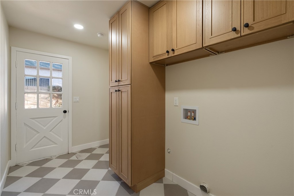 13601 Carroll Way Tustin, CA 92780 - Photo 18 of 28 a view of an empty room