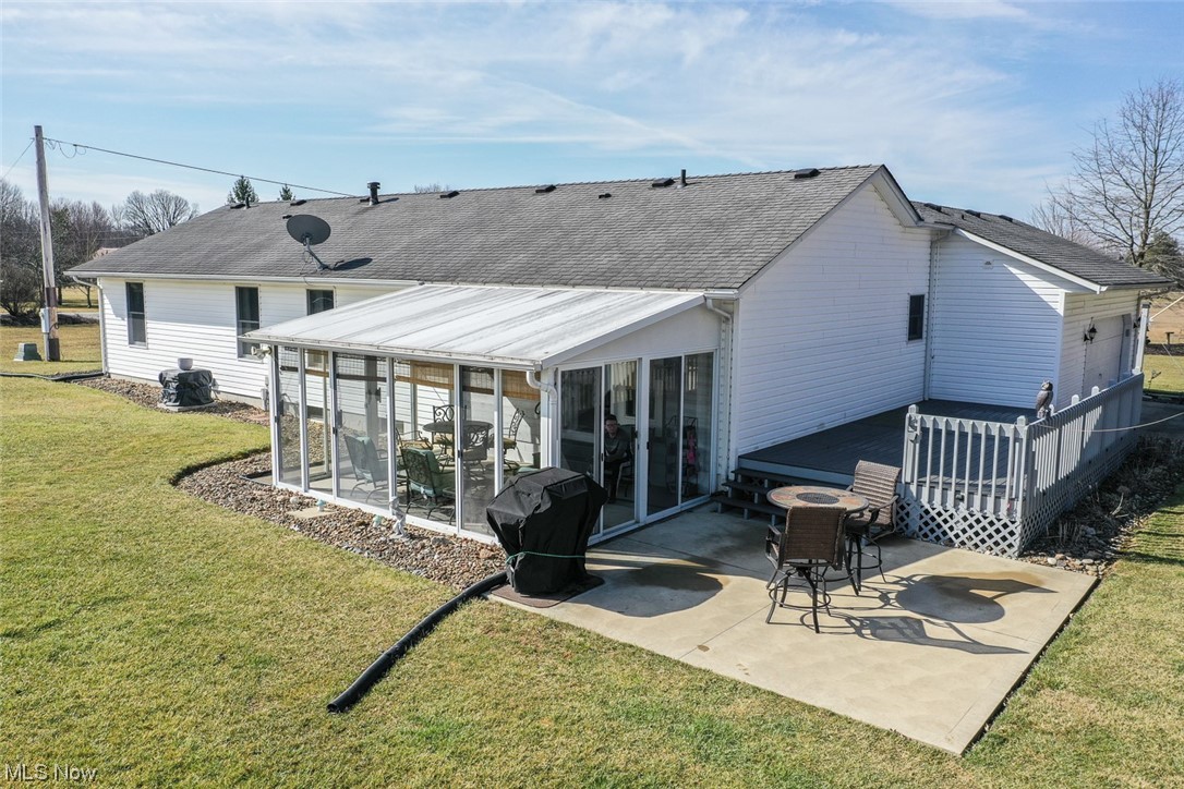 12535 South Reed Road Grafton, OH 44044 - Photo 5 of 34 Gallery Image 5