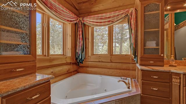 263 Paradiso Road Divide, CO 80814 - Photo 14 of 39