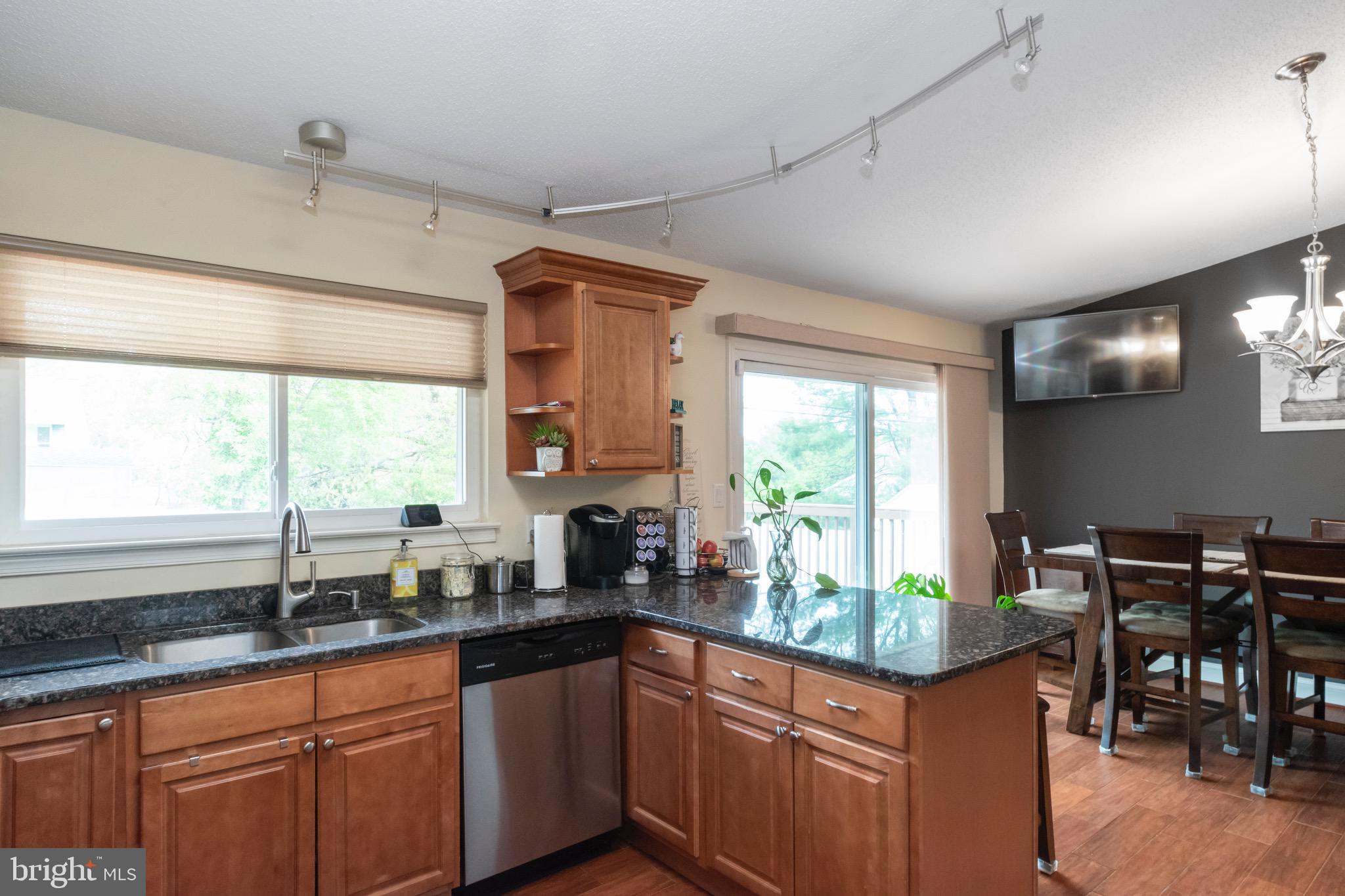 8256 Brattle Road Pikesville, MD 21208 - Photo 15 of 33 Gallery Image 15