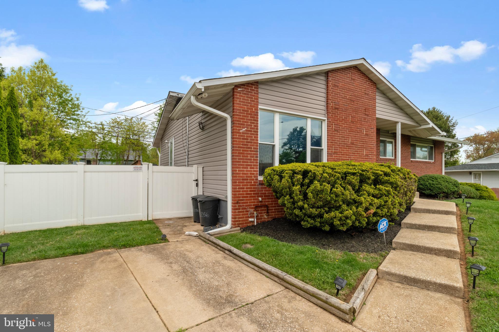 8256 Brattle Road Pikesville, MD 21208 - Photo 2 of 33 Gallery Image 2