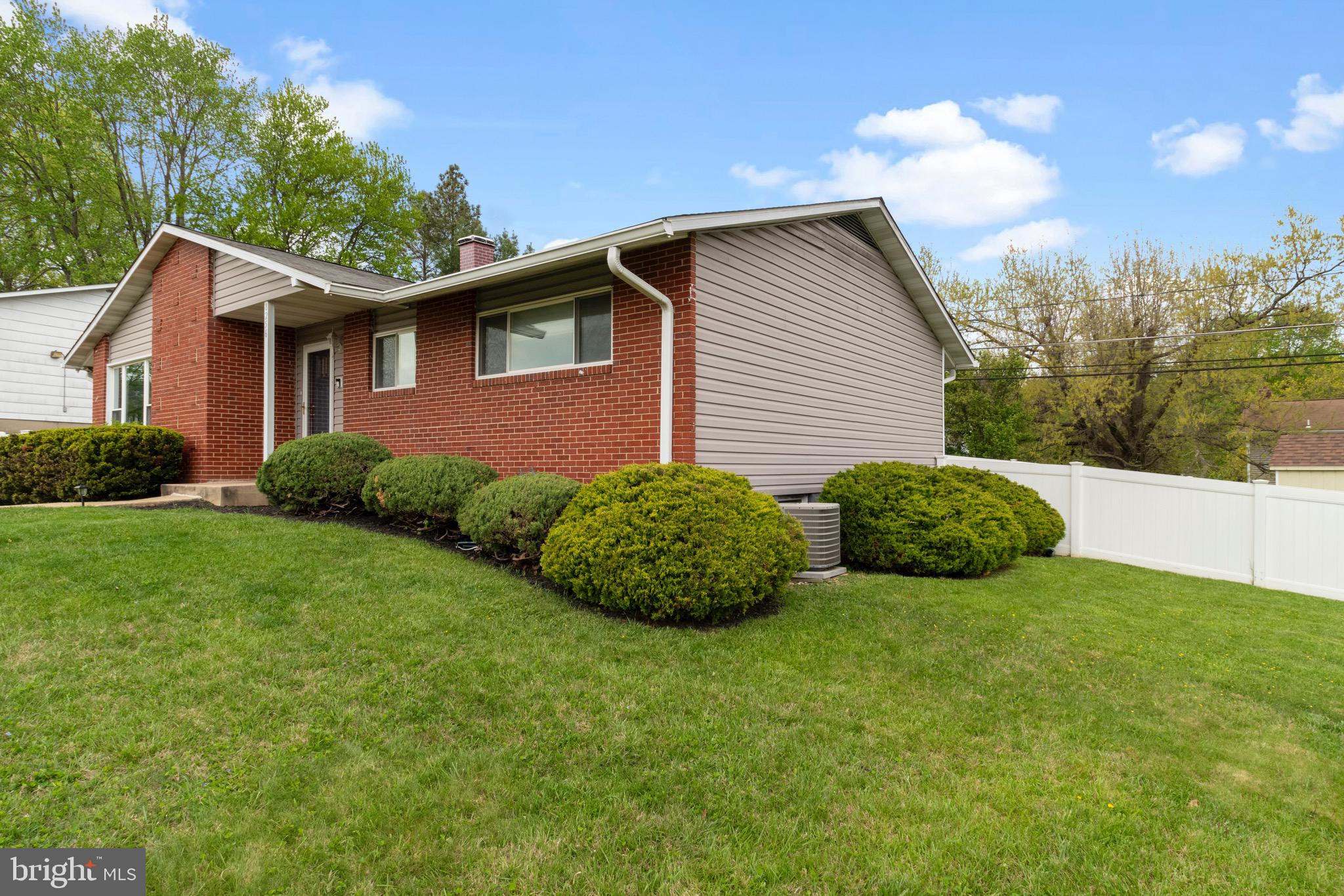 8256 Brattle Road Pikesville, MD 21208 - Photo 3 of 33 Gallery Image 3