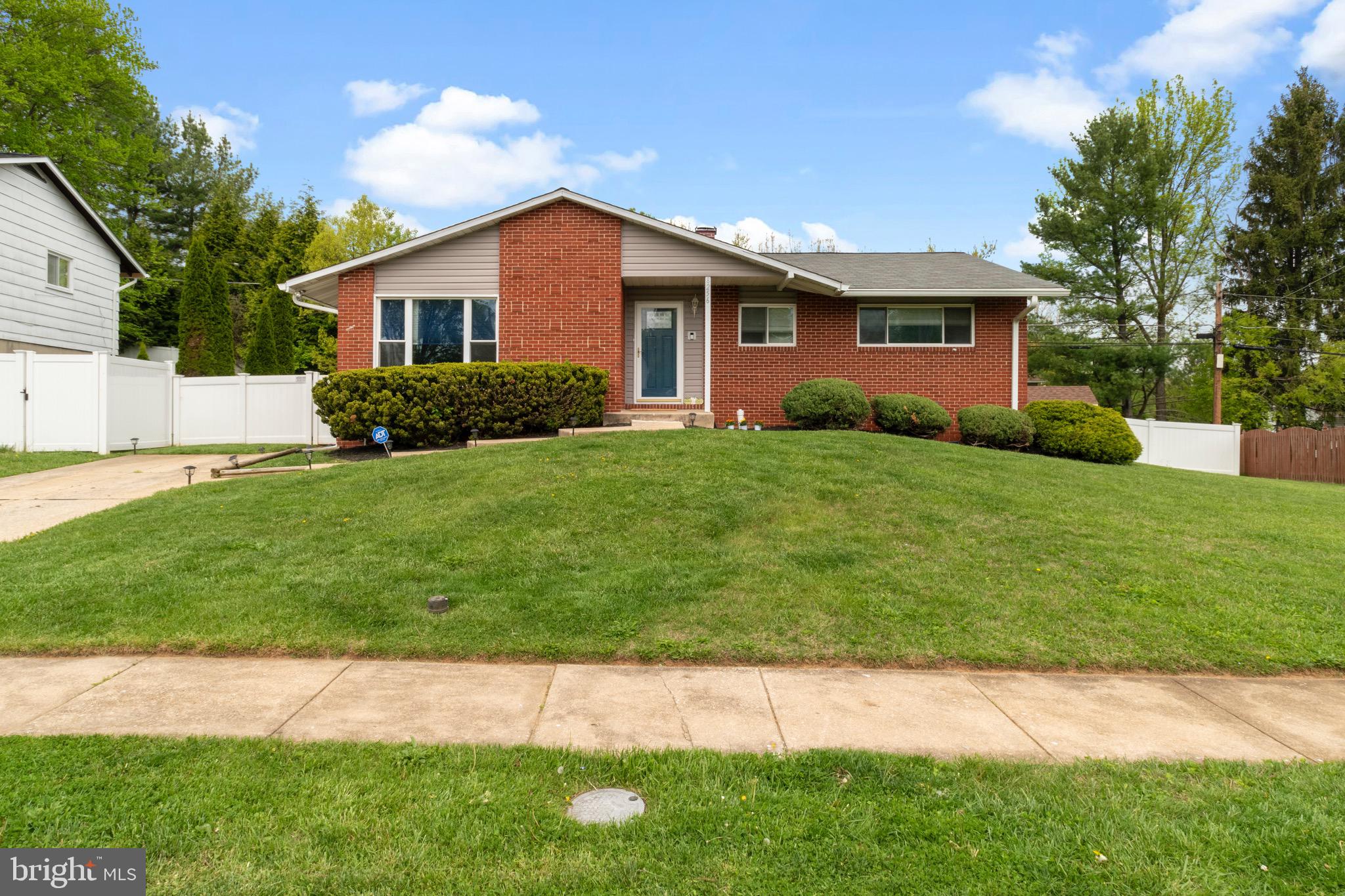 8256 Brattle Road Pikesville, MD 21208 - Photo 4 of 33 Gallery Image 4