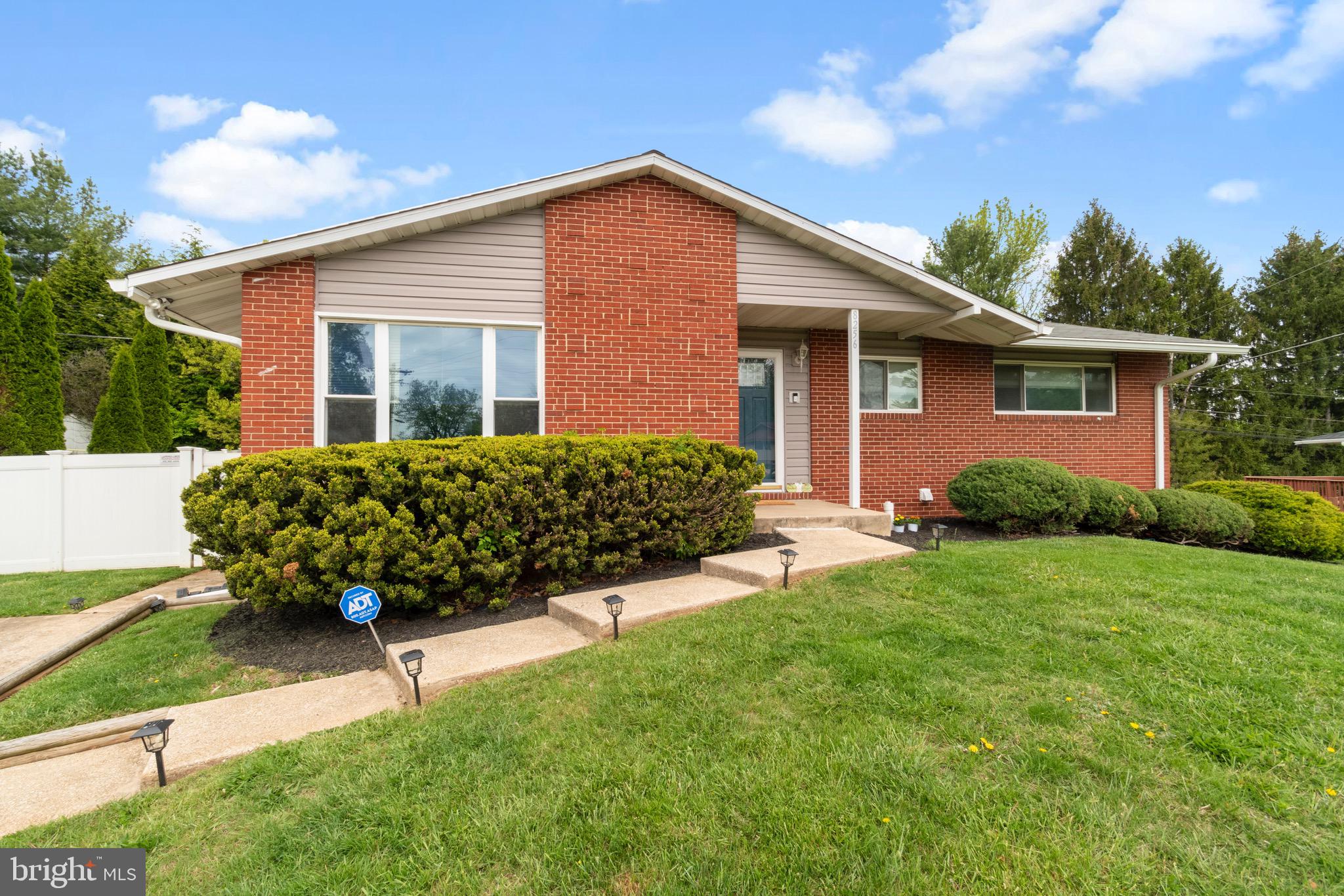 8256 Brattle Road Pikesville, MD 21208 - Photo 5 of 33 Gallery Image 5