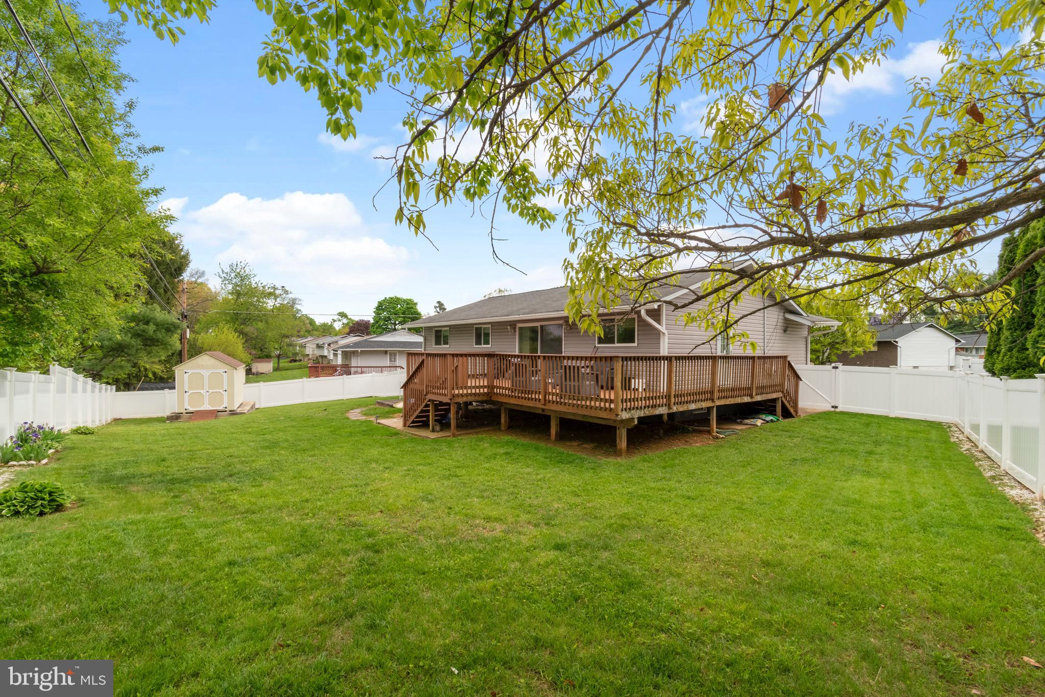 8256 Brattle Road Pikesville, MD 21208 - Photo 7 of 33 Gallery Image 7