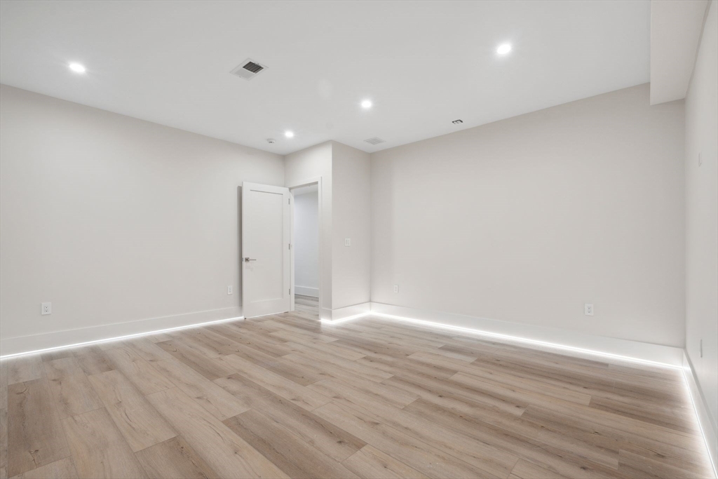 9 Bellevue Road Wellesley, MA 02481 - Photo 33 of 38 a view of an empty room