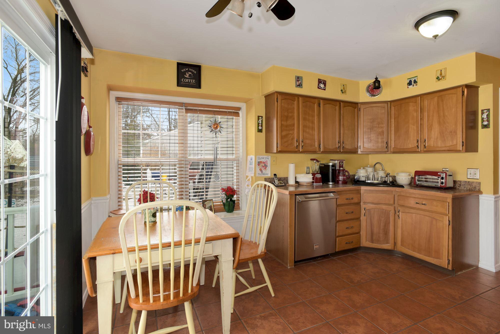 866 Beverly Road Burlington, NJ 08016 - Photo 12 of 21