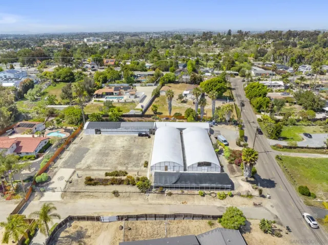 $549,000 | 1037 Buena Vista Drive, Unit 37, Vista, CA 92081