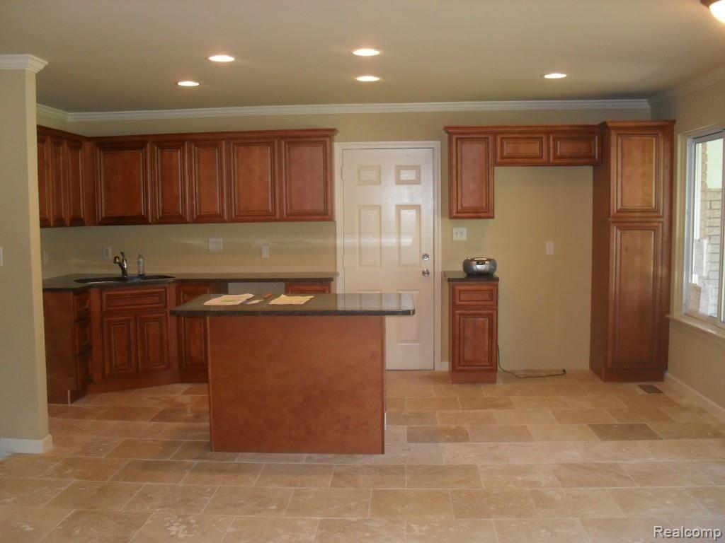 13662 Martin Road Warren, MI 48088 - Photo 4 of 24 Martin 018.jpg