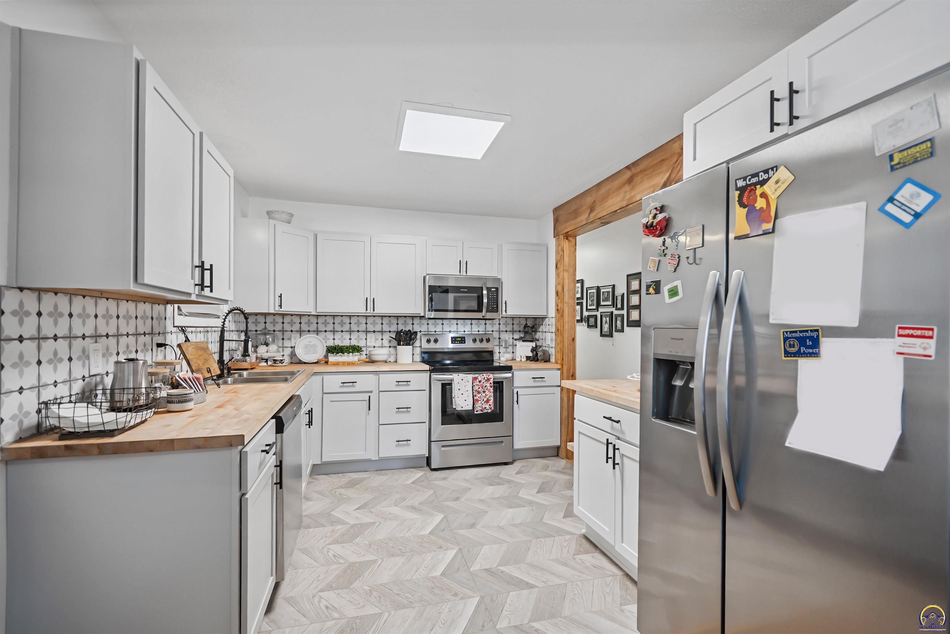 4801 Southwest 20th Street Topeka, KS 66604 - Photo 13 of 40