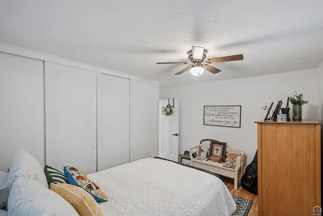 $207,500 | 4801 Southwest 20th Street, Topeka, KS 66604