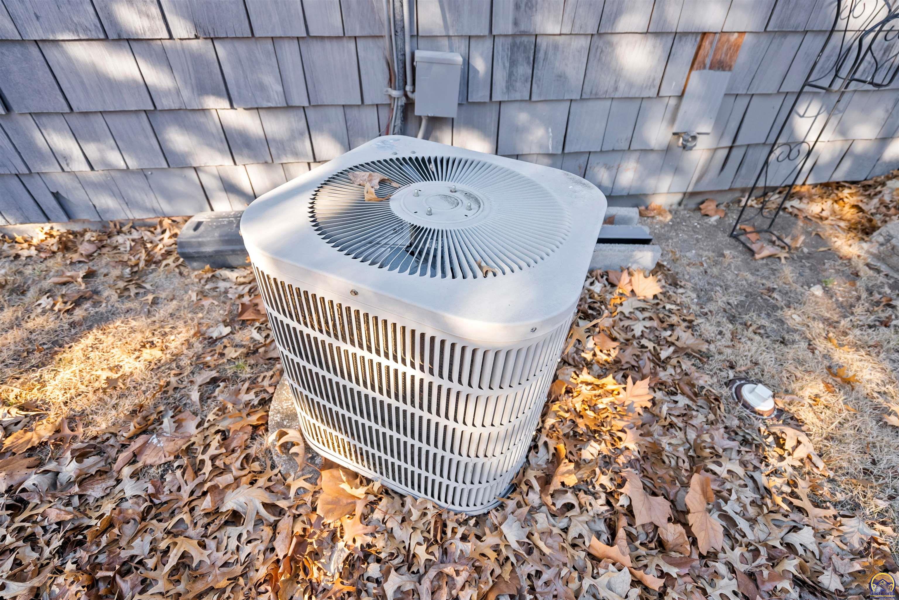 4801 Southwest 20th Street Topeka, KS 66604 - Photo 36 of 40