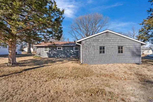 $204,500 | 4801 Southwest 20th Street, Topeka, KS 66604