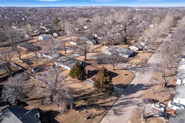 $204,500 | 4801 Southwest 20th Street, Topeka, KS 66604